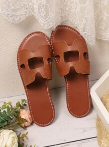 1 Pair Plus Size Brown Flat Slide Sandals For Teenage Girls, Solid Color PU Strap, Round Toe, Open Toe, Cute Roman Style, Suitable For Casual, Gatherings, Travel & Vacation, Spring/Summer New 2025 - Brown - View 1