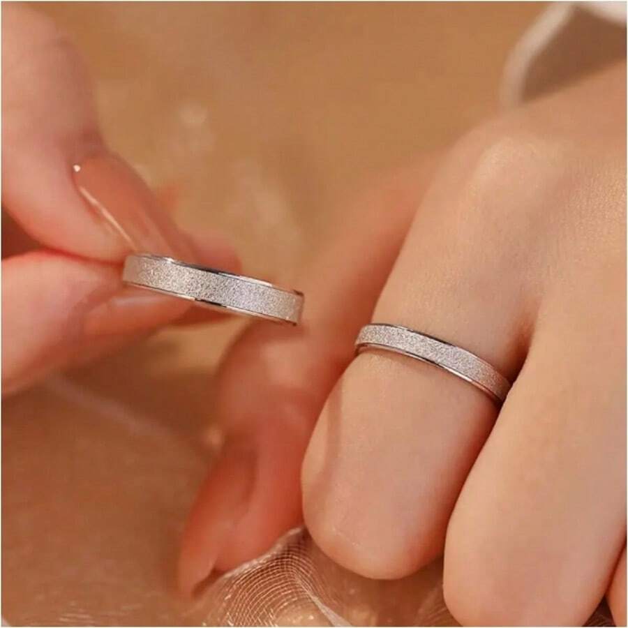 1 件女士优雅不锈钢戒指 - 哑光表面、镀银、防过敏且可清洗 - 非常适合订婚、婚礼或日常魅力 - 如圖 - 查看 1