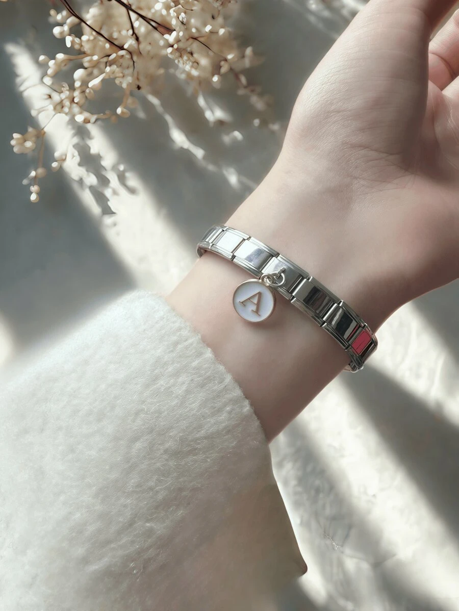 A Set Of French Elegant Stainless Steel Modular Bracelets That Can Be Freely Assembled With Single Letter Combinations. A Gift For Friends, Suitable For Both Men And Women, A Gift For Sisters, Women's Gifts, The Best Choice For Everyday Outfits And Daily Matching.