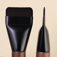 1pc Ultra- Flat Head Foundation Makeup Brush, Seamlessly Blend Liquid And Cream Makeup, Wooden Handle, Nylon Bristles, Suitable For All Skin Types, Foundation Makeup Brush, Beauty Makeup Tool, Makeup Brush Tool, Small Gift For Beginners
