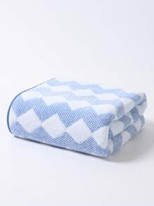 1pc Modern Rhombus Multi-Color Towel, Soft Absorbent Coral Fleece Towel For Home Bathroom, Gym, Spa, Quick Dry Or Beach Wrap Shawl Summer, Holiday