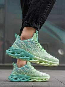 1 paire de chaussures de course décontractées et respirantes, style sport, en tricot à rayures de flamme, avec design à lacets à l'avant, pour homme