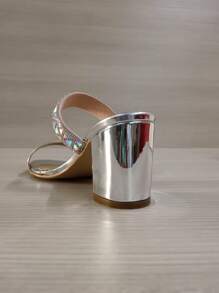 Sandalia de tacon para mujer, zapatilla elegante y casual para lo evento formales e informales los puedes utilizar en la oficina, en comidas, Bodas, Bautizos, XV y mas, no te quedes sin los tuyos - Plateado - Ver 6