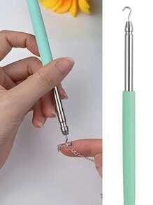 1 Piece Of Stainless Steel Bracelet Wearing Aid, Odorless, Battery Free - Simple Jewelry And Necklace Hook Wearing Tool, Fashionable Metal Accessories, Simple Beauty And Personal Care Styling Tool(Long/Short Scalable)