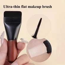 1pc Ultra- Flat Head Foundation Makeup Brush, Seamlessly Blend Liquid And Cream Makeup, Wooden Handle, Nylon Bristles, Suitable For All Skin Types, Foundation Makeup Brush, Beauty Makeup Tool, Makeup Brush Tool, Small Gift For Beginners