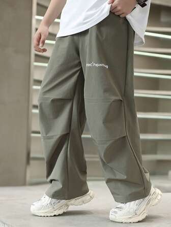 1 条男童休闲宽松直筒裤，带字母图案，适合通勤、上学、户外穿着，春夏季