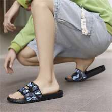 Plus Size Men's New Breathable Sandals, Lightweight Slide Slippers, Non-Slip Outdoor Wear, Korean Style Beach Shoes, Odor-Resistant Comfortable EVA Slip-On Casual