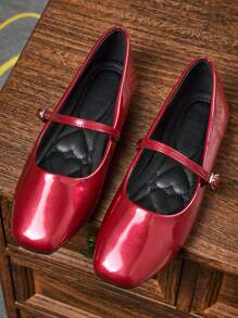 Chaussures plates élégantes de haute qualité pour femmes, à bout carré, noires et sans lacets. Ballerines polyvalentes pour le bureau ou le casual, conçues pour le loisir extérieur au printemps et en automne - Rouge foncé - Voir 1