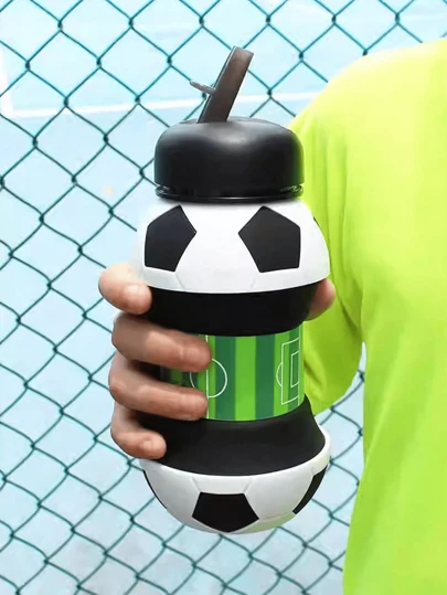 1 pieza Botella de agua plegable de 550ml/18.6oz con diseño de la Copa Mundial de Fútbol, portátil, a prueba de fugas con pajita, adecuada para deportes al aire libre, campamento, gimnasio, viajes y escuela