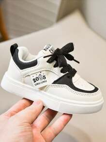 1 Pair Of Children's Casual Sports Shoes, Suitable For Campus Activities And Daily Travel, Low Cut, Suitable For Both Boy And Girl's Sneakers, Anti Slip And Wear-Resistant, 2025 Fashionable New Style, Fashionable Multifunctional - Black - View 5