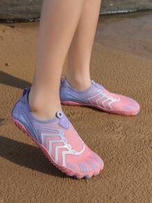 Contrast Color Striped Beach Water Shoes For Men, Thin Fabric Quick-Dry Anti-Slip Soft Sole Yoga Shoes, Suitable For Teens, Casual Summer, Outdoor, Athletic, Vacation, Graduation Gifts, Birthday Accessories