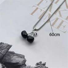 1 件黑红樱桃吊坠项链，独特钛钢毛衣链，适合日常佩戴的女性珠宝礼物