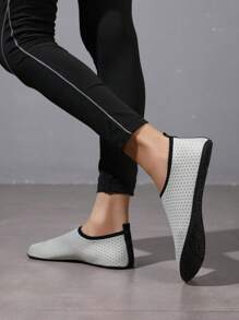 女士透气水鞋、轻便时尚水鞋、健身瑜伽鞋、女士轻便休闲鞋、适合海滩旅行、涉水鞋、徒步鞋