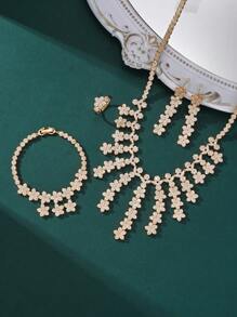 4pcs Exaggerated & Elegant Water Drop Flower Tassel Design Copper Cubic Zirconia Jewelry Set: Necklace, Earrings, Ring, Bracelet, Suitable For Women Wedding & Evening Wear