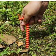 12 件露营帐篷钉、沙滩帐篷塑料桩、帐篷桩木槌、帐篷桩拆除器、3 件套锯齿户外地桩、防风钉和锤子 - 彩色 - 查看 7