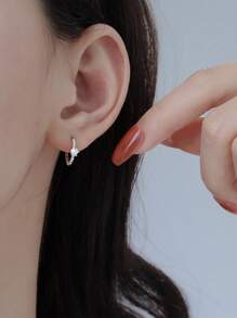 1 Pair Minimalist Delicate Single Diamond Hoop Earrings, Nature-Inspired, Elegant Style