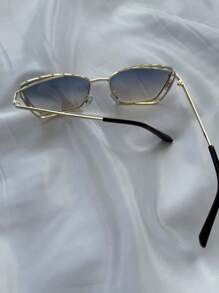 Novo Óculos Grande de Moda Quadrado, Vintage, Metal de Duas Pontes, Para Mulheres e Homens, Uso Diário Casual, Rua, Festa, Praia, Versátil, Decoração de Personalidade - Azul - Visão 5