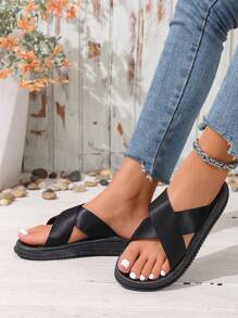 1 Pair Fashion Flat Cross Toe Slides Sandals For Teens, Suitable For Spring/Summer Outdoor Wear - Black - View 2