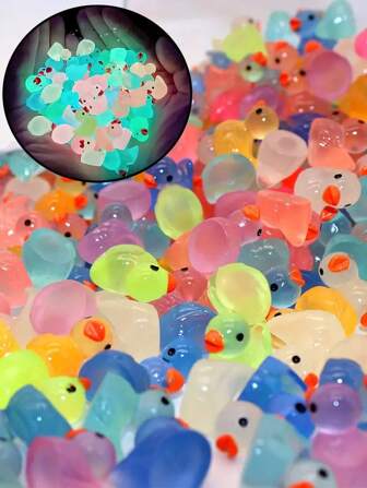 50 件夜光树脂迷你动物、夜光鸭子和小雕像，适用于花园、派对、微型景观、水族馆、娃娃屋装饰（随机设计）