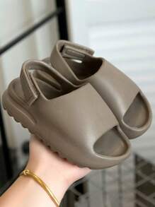 Fashionable And Minimalist Children's Sandals With EVA Soft Sole Suitable For Boys And Girls Beach Shoes And River Tracing Shoes - Khaki - View 3