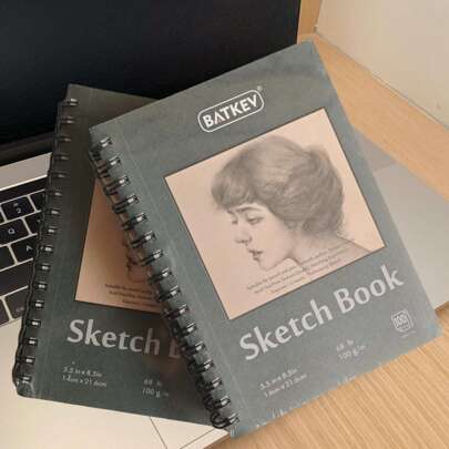 1 Piece (A4/A5) Premium Spiral Bound Sketchbook, 100 Sheets (68lb/100gsm) Acid-Free Sketch Paper, Suitable For Students, Adults, Beginners And Artists For Daily Drawing And Sketching. Suitable For Adults And Teenagers For Daily Drawing, Also School Supplies And Back-To-School Essentials.