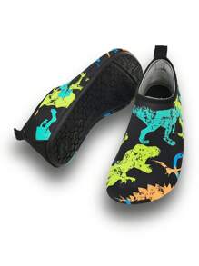 儿童户外沙滩夏季男童黑火焰龙软底轻便透气海边沙滩水游泳徒步弹力袜鞋