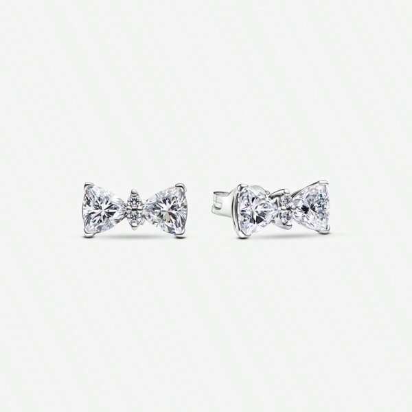 Joyería de 100% plata de ley 925 apta para aretes del estilo original 1:1. Aptos para que las mujeres construyan unos pendientes de halo brillante con corazón rojo, adecuados para las personas que te gustan durante el Día de San Valentín y la Navidad.