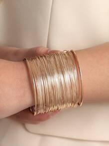 1 Stück vintage mehrschichtiges goldfarbenes gewölbtes breites Armreif-Armband, übertriebenes Manschetten-Armband Schmuckgeschenk für Frauen