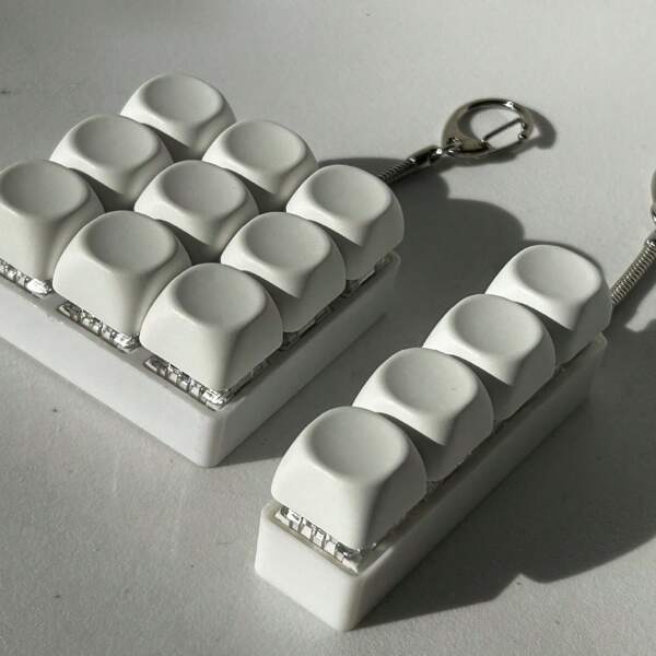 1Pc 4/9Keys Button Keycap Fidget Keychain Finger Keyboard Caps DIY Keyboard Clicker For Adult To Relief Stress Pass The Time