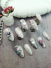 一套十个手工压制的假指甲，包括中长杏仁形艺术指甲套装，哥特风格，新春夏季款式，珍珠光泽，手绘蝴蝶，心形，八角星和白色心形装饰