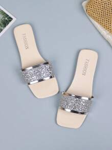 女士平底休闲沙滩凉鞋，闪亮圆头一脚蹬 - 銀色 - 查看 6