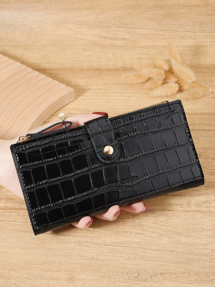 Fashionable Women's Long Wallet In Black With Crocodile Texture And Snap Closure, Premium Leather Material, Multi-Card Slots For Credit Card, Bank Card, And Coin Storage, Zipper Closure For Secure Storage Of Bills And Coins, Compact And Portable Design Perfect For Travel, Work, And Daily Use, Ideal Gift For Girlfriend, Mother, Or Teacher, And Elegant Design