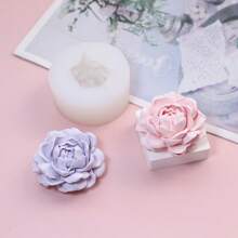 3D硅胶玫瑰模具，适用于香皂、树脂工艺品和DIY - 粉白花卉设计，是手工创作和家居装饰的理想之选 - 白色 - 查看 8