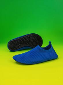 1 Pair Kids/Girls Spring/Summer Dopamine-Inspired Solid Color Fashion Breathable Slip-On Water Shoes, Suitable For Indoor & Outdoor Scenes Like Gym, Beach, Yoga, And Baby Walker, Non-Slip Sole - Royal Blue - View 3