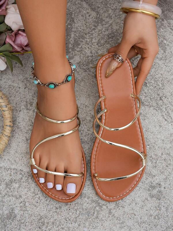 Women's Fashion Casual Flip Flops Beach Sandals Flat Bottom Slippers, Solid Black Shoes For Summer