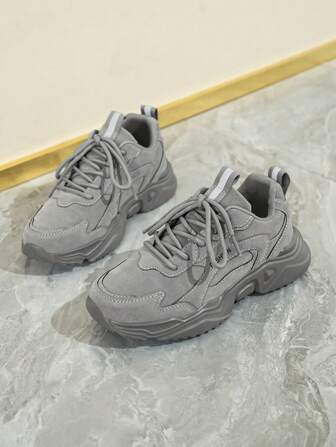 Kvinnors nya mångsidiga Enfärgade Retro Neutral Utomhus Casual Walking Öka höjd Sneakers, Sportlöpning Vardagsmatch Parskor