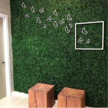 Gazon artificiel 60 cm x 40 cm, panneaux de feuilles imitation plastique vert, décoration murale, vignes de lierre artificielles, convient pour jardin, cour, décoration de maison simple imitation feuille, Saint-Valentin, cadeau