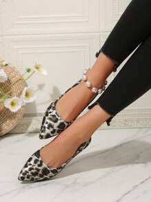 Women's Flat Pointed Toe Leopard Print Flats, Comfortable & Lightweight Outdoor Slip-On Shoes