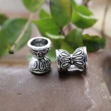 30 件/50 件复古莲花隔珠锌合金双面花珠帽，DIY 珠宝制作用品，星星和月亮吊饰适用于服装、鞋子和珠宝配饰 - 銀色 - 查看 4