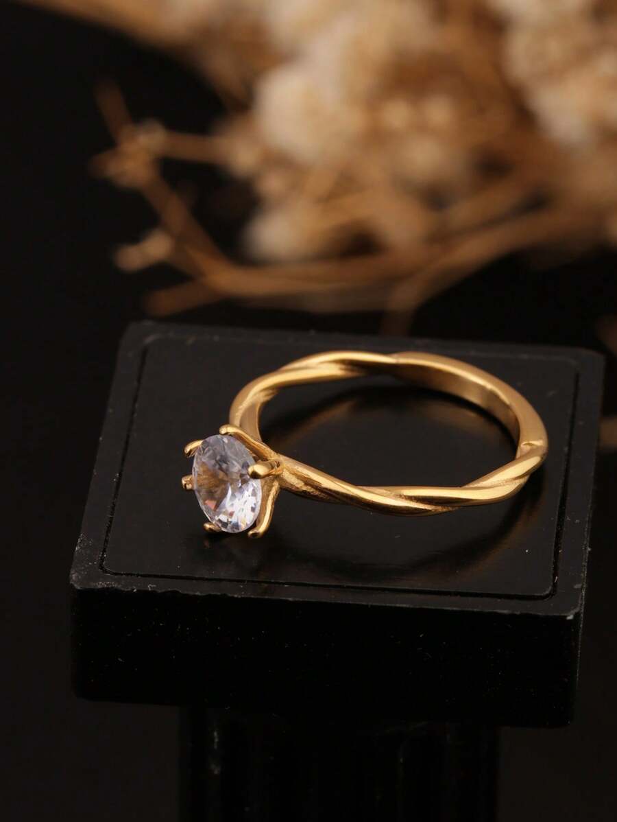 1 件 18K 金藤编织戒指，带 6 爪莫桑石，个性化、时尚，适合女性日常佩戴和派对礼物