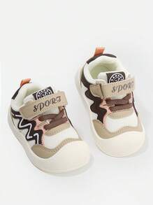 Nieuwe mode kinder sportschoenen voor jongens en meisjes, outdoor antislip slijtvaste zachte zool ademende hardloopschoenen
