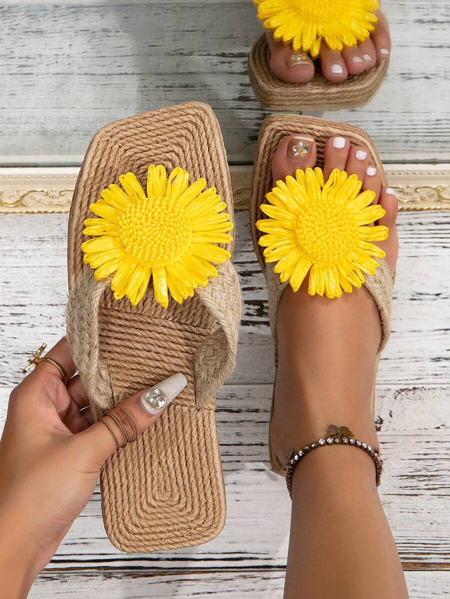 Women's Fashion Straw Woven Flat Sandals, Casual Summer Beach Slip-On Slippers,Flip Flops - Yellow - View 1