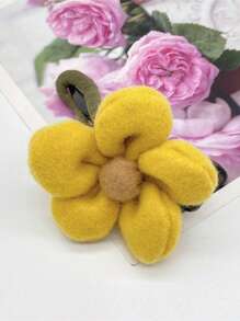 1个加大码花朵造型发夹，适合日常佩戴，可作发爪、发卡、发饰，也可用于学校、度假、女性等场合。