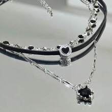 Black Heart Multi-Layer Pendant Necklace, Minimalist Luxury Charm Necklace, Elegant Women's Necklace, Black Heart Leather Necklace, Chic And Sweet Black Leather Rope Clavicle Chain, Suitable For Daily Wear, Parties And Dates