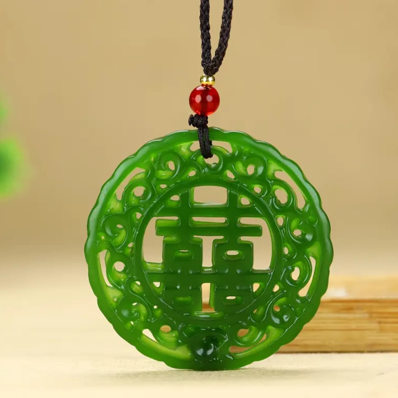 1 件天然翡翠绿双面镂空幸福吊坠，石英宝石首饰，优质毛衣宝石项链，男女时尚首饰，手工制作 - 治愈好运，各种节日派对礼物，水晶礼物（随机礼物：挂绳，礼品盒） - 喜 - 查看 1