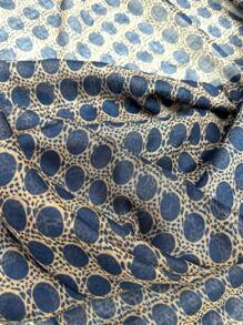 Fashion Women Silk Scarf, Simple & Elegant Design Scarf, New Breathable Tassel Shawl,Vibrant Ditsy Floral Pattern Large Scarf For Spring/Summer Outdoor, Beach, Versatile Head Wrap