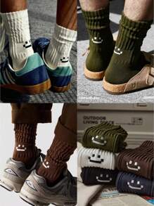 1/2/3/6双简约白面袜，男士夏季运动袜，女士黑色居家地板袜，多色百搭青年运动袜，让你的双脚展现青春活力，非常适合夏季穿着，透气的设计让这款袜子更适合跑步、跳绳、打球等运动穿着，秋季