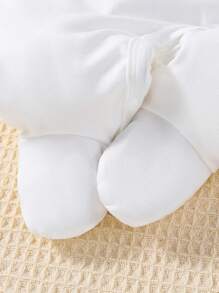 2pcs/Set Newborn Baby Elephant Heart Footie Jumpsuit, Long Sleeve, Suitable For All Seasons - Red and White - View 8