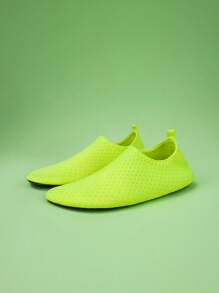 1 đôi giày đi nước cho bé gái, màu sắc tươi sáng, nhẹ, kiểu dáng slip-on, lấy cảm hứng từ Dopamine, phù hợp cho cả trong nhà và ngoài trời, đế mềm thoáng khí, chống trơn trượt và chống mài mòn, thích hợp cho phòng tập thể dục, bãi biển, yoga. - Màu vàng - Xem 5