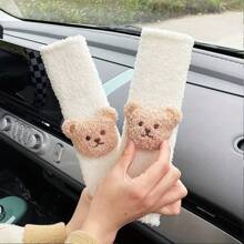Protector de hombro del cinturón de seguridad del coche con cabeza de peluche de oso de peluche de cordero personalizado, accesorios de decoración de coche lindos y elegantes, protección del cuello para invierno